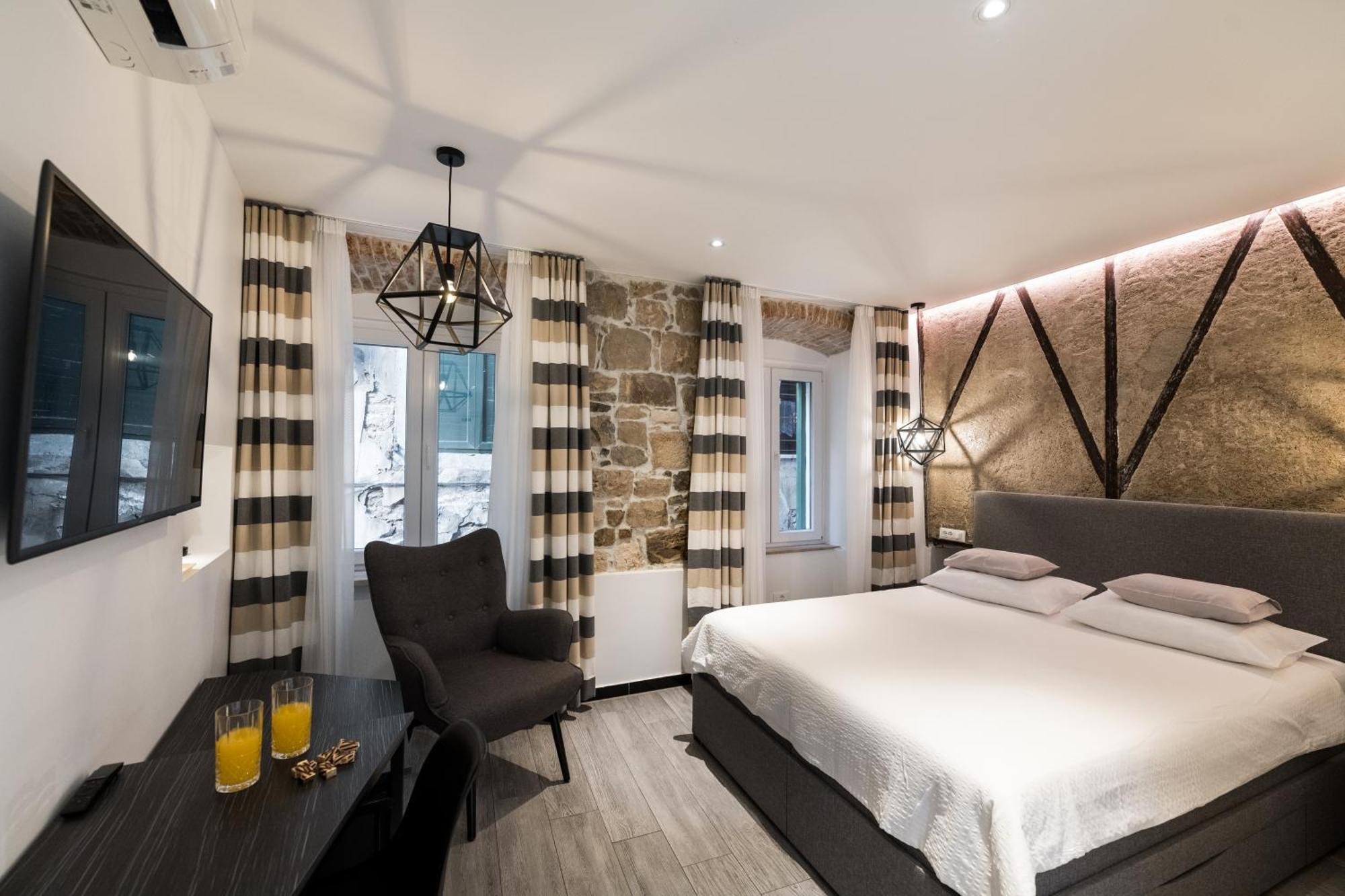 Split City Centre Room Exterior photo