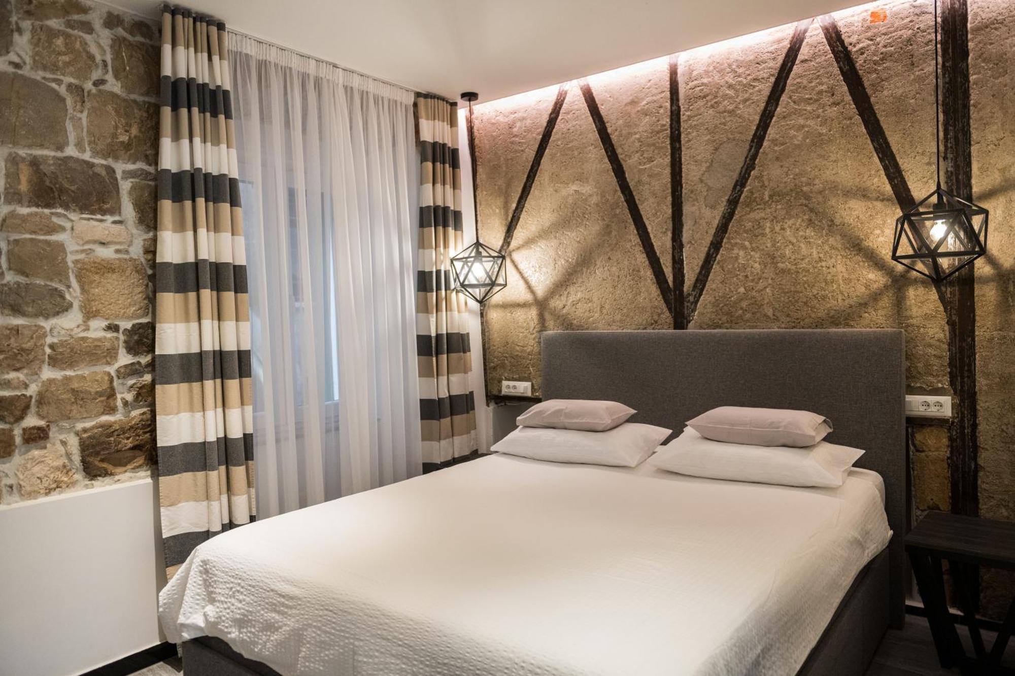 Split City Centre Room Exterior photo